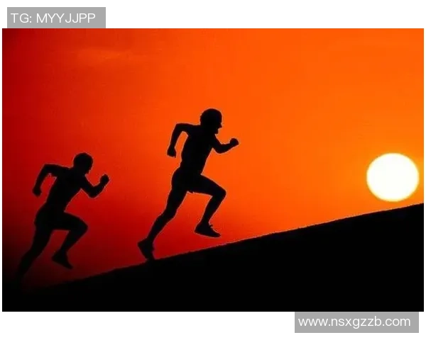 《从绿茵场到人生巅峰 足球巨星的奋斗与荣耀自述》 《从绿茵场到人生巅峰 足球巨星的奋斗与荣耀自述》