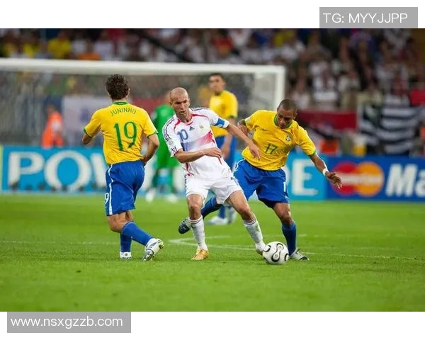 十大被误判的足球球星揭示职业生涯转折点与裁判失误的悲剧故事